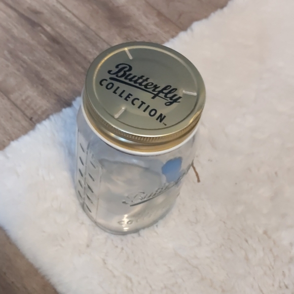 Fake Blue Butterfly in a jar - Picture 3 of 4